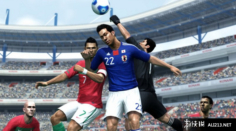 实况足球2012（Pro Evolution Soccer 2012）德国大补3.2专用水晶质感队徽下载