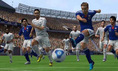 实况足球2013（Pro Evolution Soccer 2013）绿荫传奇存档修改器v1.2下载