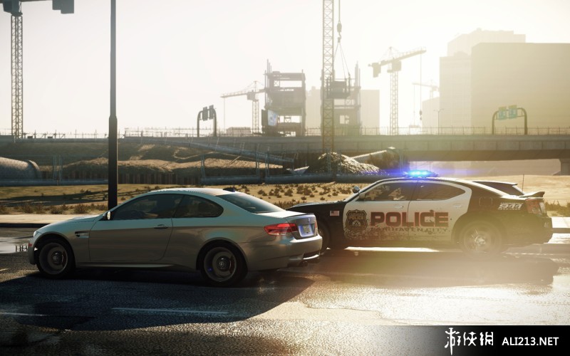 极品飞车17：最高通缉（Need for Speed：Most Wanted）v1.0 九项修改器下载