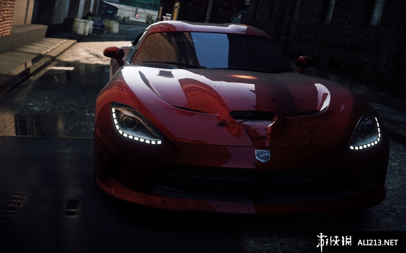 极品飞车17：最高通缉（Need for Speed：Most Wanted）v2.0 九项修改器下载