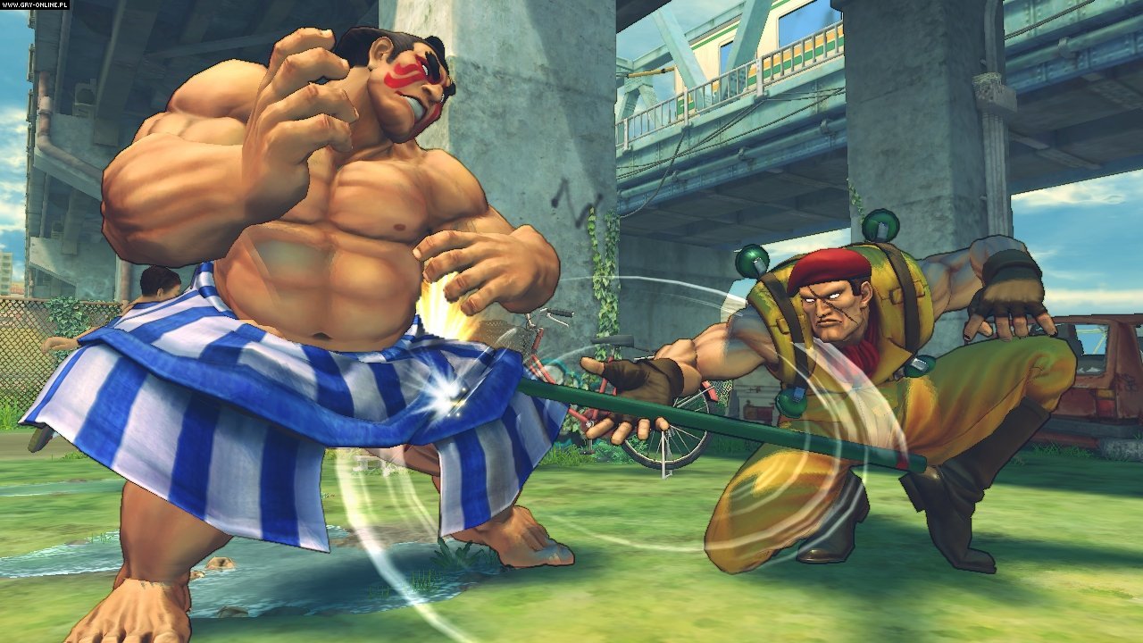 终极街头霸王4（Ultra Street Fighter IV）十四项修改器BUILD0下载