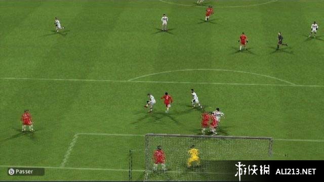 实况足球2012（Pro Evolution Soccer 2012）球鞋参数修改器下载