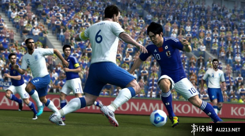 实况足球2012（Pro Evolution Soccer 2012）德国大补3.2专用水晶质感队徽下载